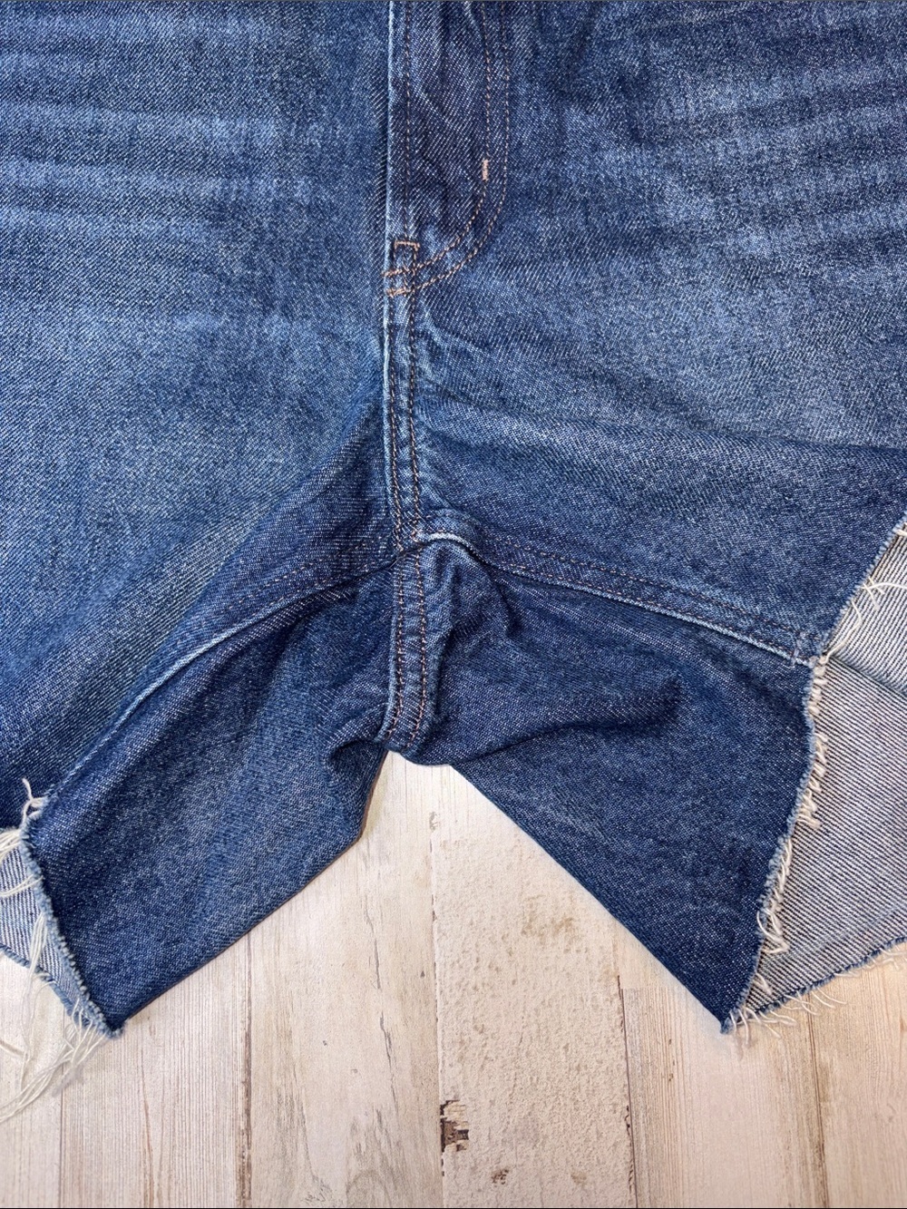 Old Navy High-Rise Slouchy Straight Blue Denim Cutoff Shorts Plus Size 26 - Picture 11 of 16
